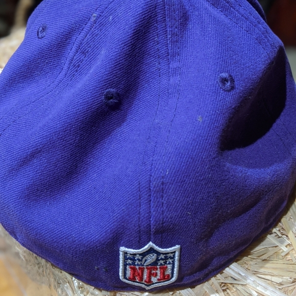 Minnesota Vikings Fitted Cap - Picture 2 of 4